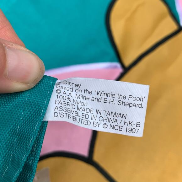 Vintage 1998 Pooh 100 Acre Collection Decorative Winnie the Pooh Flag - Picture 4 of 4